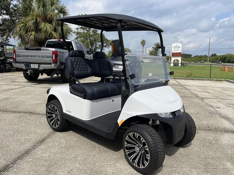 2024 E-Z-GO Freedom RXV ELiTE Lithium | Bright White | Zero-Maintenance 2-Passenger Sale!
