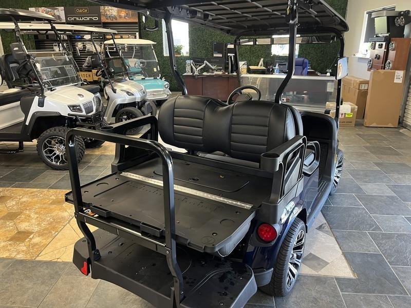 2024 E-Z-GO Freedom RXV ELiTE Lithium | Patriot Blue | Extended Range & Zero-Maintenance Sale! - Image 6