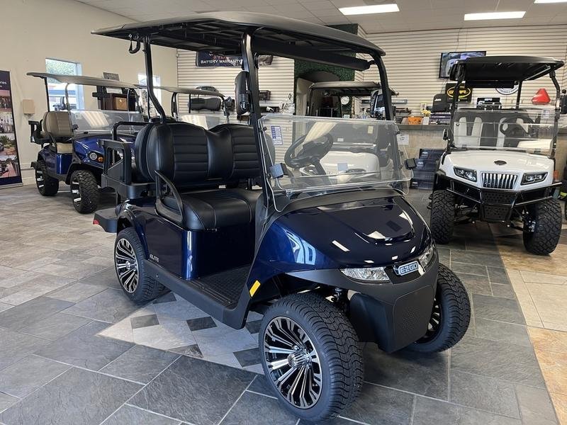 2024 E-Z-GO Freedom RXV ELiTE Lithium | Patriot Blue | Extended Range & Zero-Maintenance Sale!