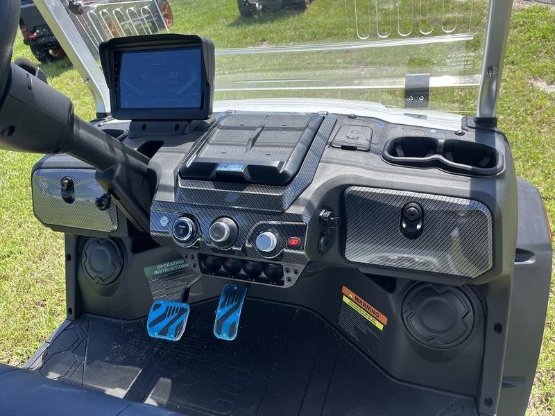 2025 Evolution D-Max XT4 for Sale | 4WD 4-Seater with 24-Speaker Sound - Image 7