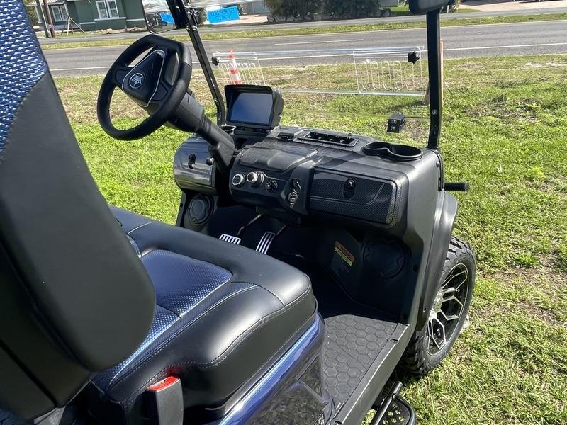 2025 Evolution D5 Maverick 4 Mediterranean Blue | Forward-Facing Cart - Image 3