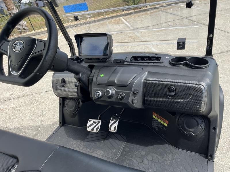 2025 Evolution D5 Maverick 4+2 for Sale | 6-Seater Lifted Golf Cart - Image 3