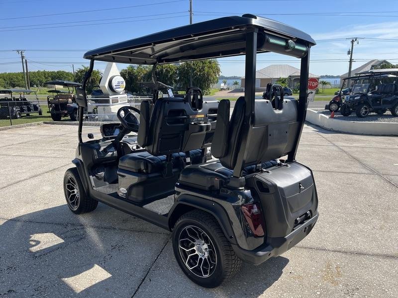 2025 Evolution D5 Ranger 4 Black Sapphire | Forward-Facing 4-Seater Cart - Image 4