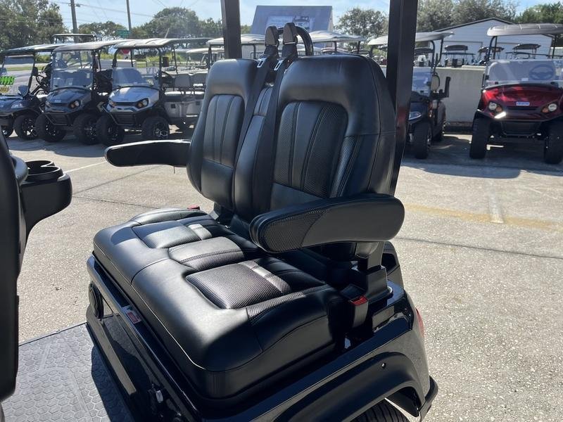 2025 Evolution D5 Ranger 4 Black Sapphire | Forward-Facing 4-Seater Cart - Image 6
