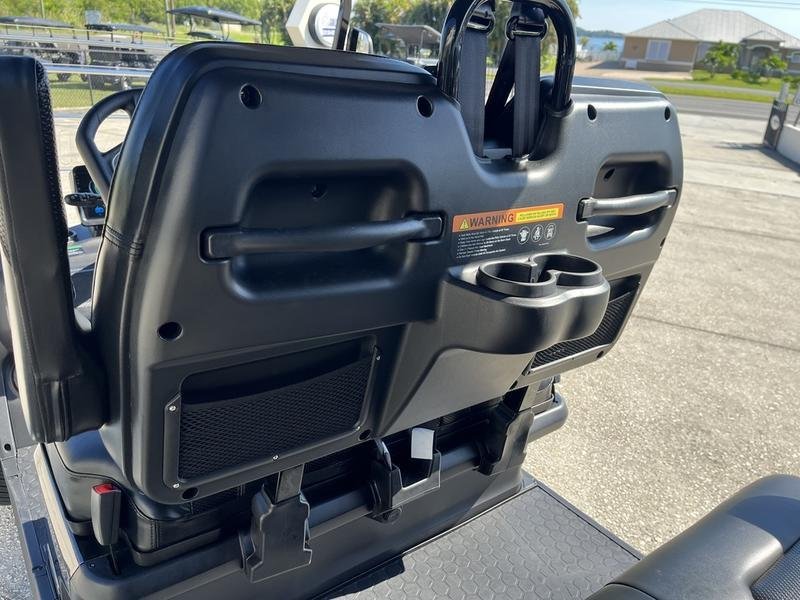 2025 Evolution D5 Ranger 4 Black Sapphire | Forward-Facing 4-Seater Cart - Image 7