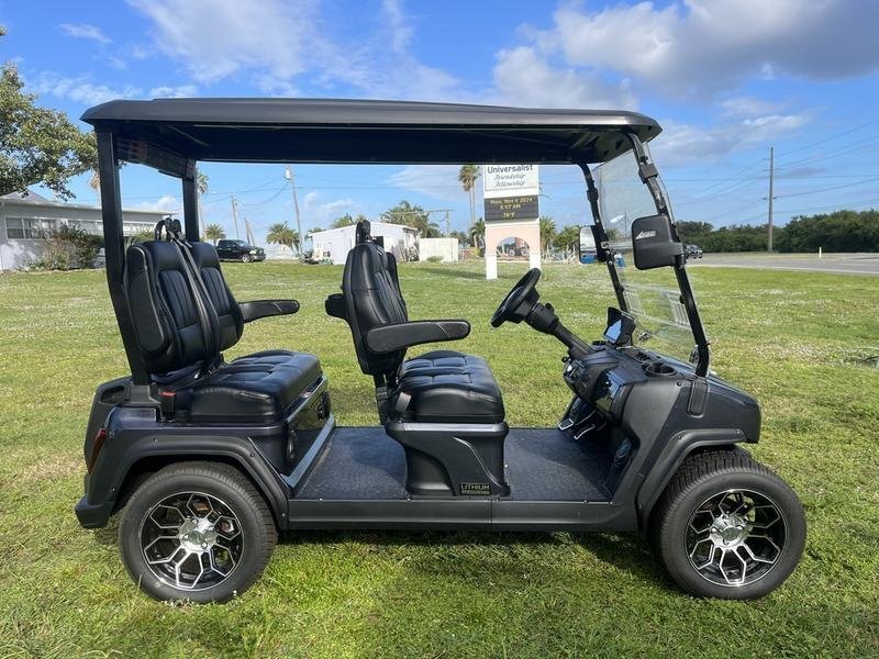 2025 Evolution D5 Ranger 4 Arctic Gray | Forward-Facing 4-Seater Cart