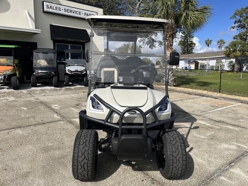 2025 STAR EV Sirius 4 LSV | White Diamond Pearl | 4 Forward-Facing Seats & 105Ah Lithium Battery Sale! - Image 2