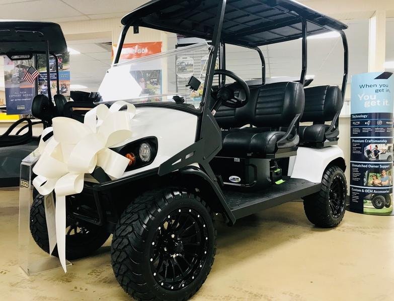 2025 E-Z-GO Liberty ELiTE Lithium PTV | Bright White | 4 Forward-Facing Seats Sale! - Image 4