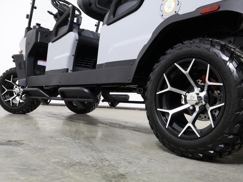 2026 Denago EV Rover XL6 Lifted 6-Passenger Lithium Golf Cart - Image 8