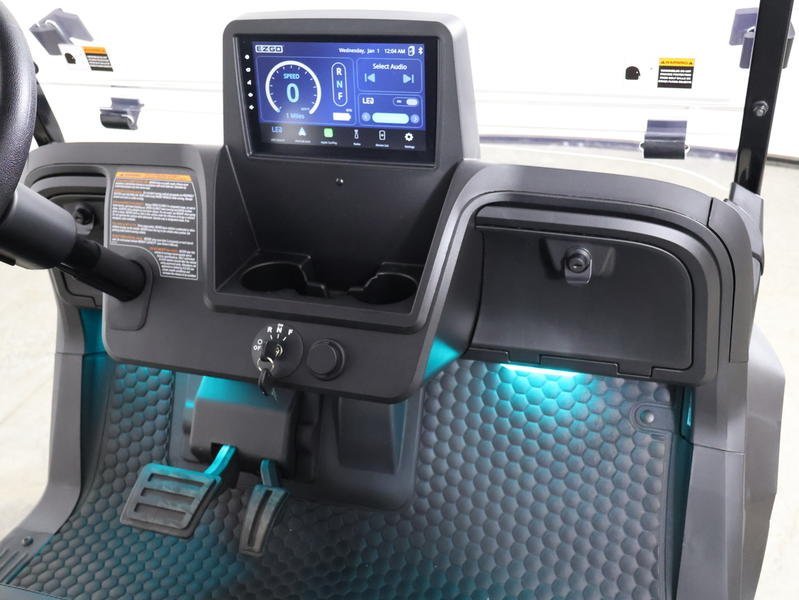2026 E-Z-GO Express 6 Summit XTL ELiTE Lithium 6-Passenger Lifted Golf Cart - Image 11