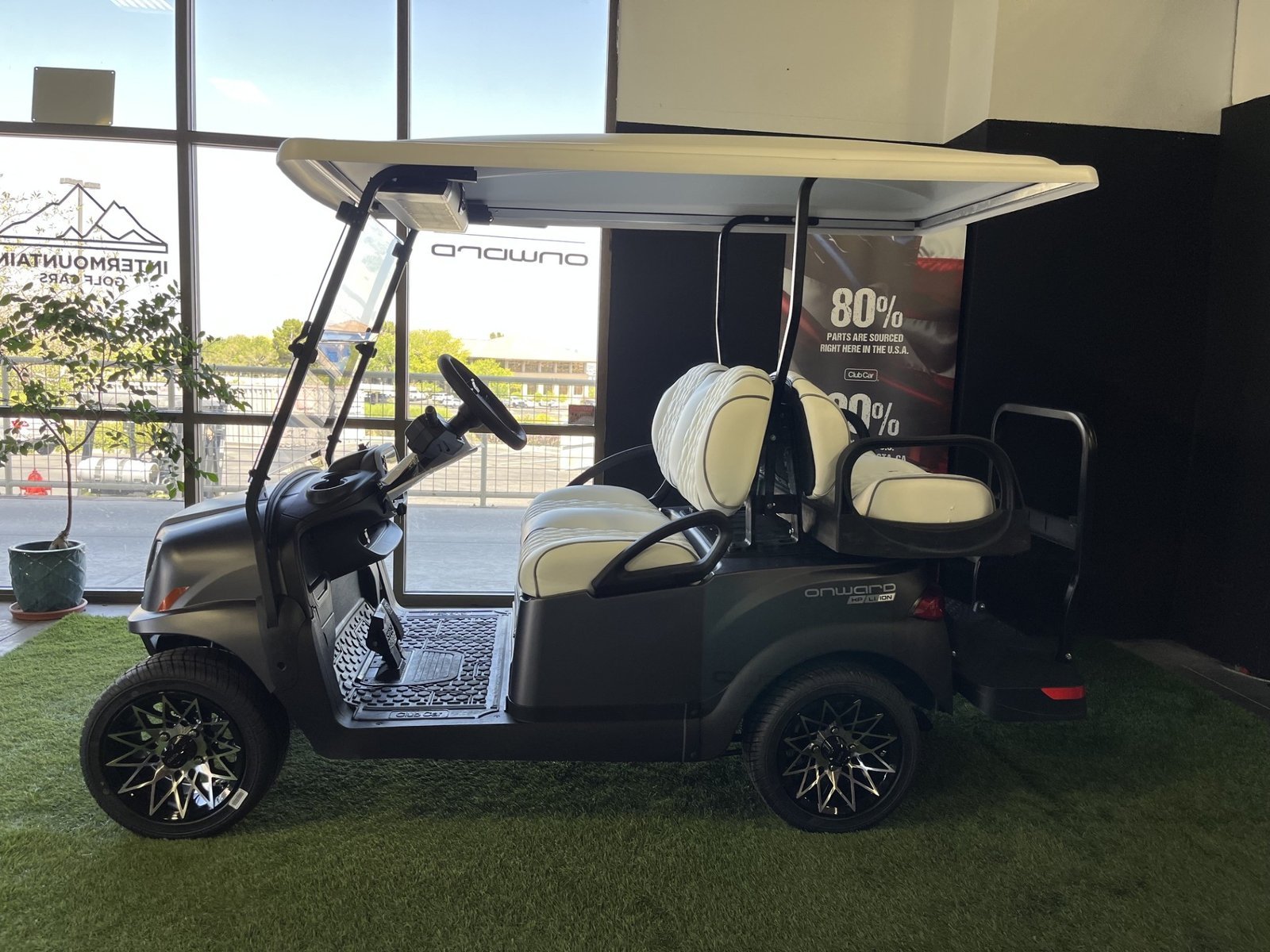 2027 Club Car Onward 4 Passenger HP Lithium Premium | Matte Graphite - Image 5