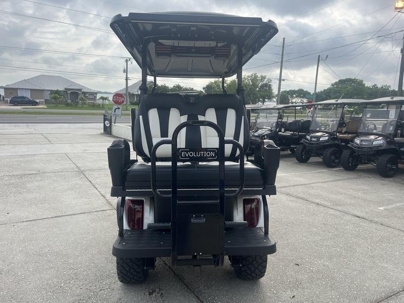 2025 Evolution D5 Maverick 2+2 for Sale | 4-Seater Lifted Golf Cart - Image 4