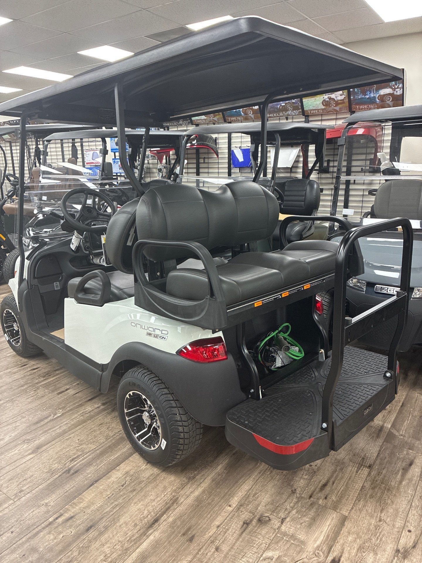 2027 Club Car Onward HP 4-Passenger Lithium | Glacier White - Image 5