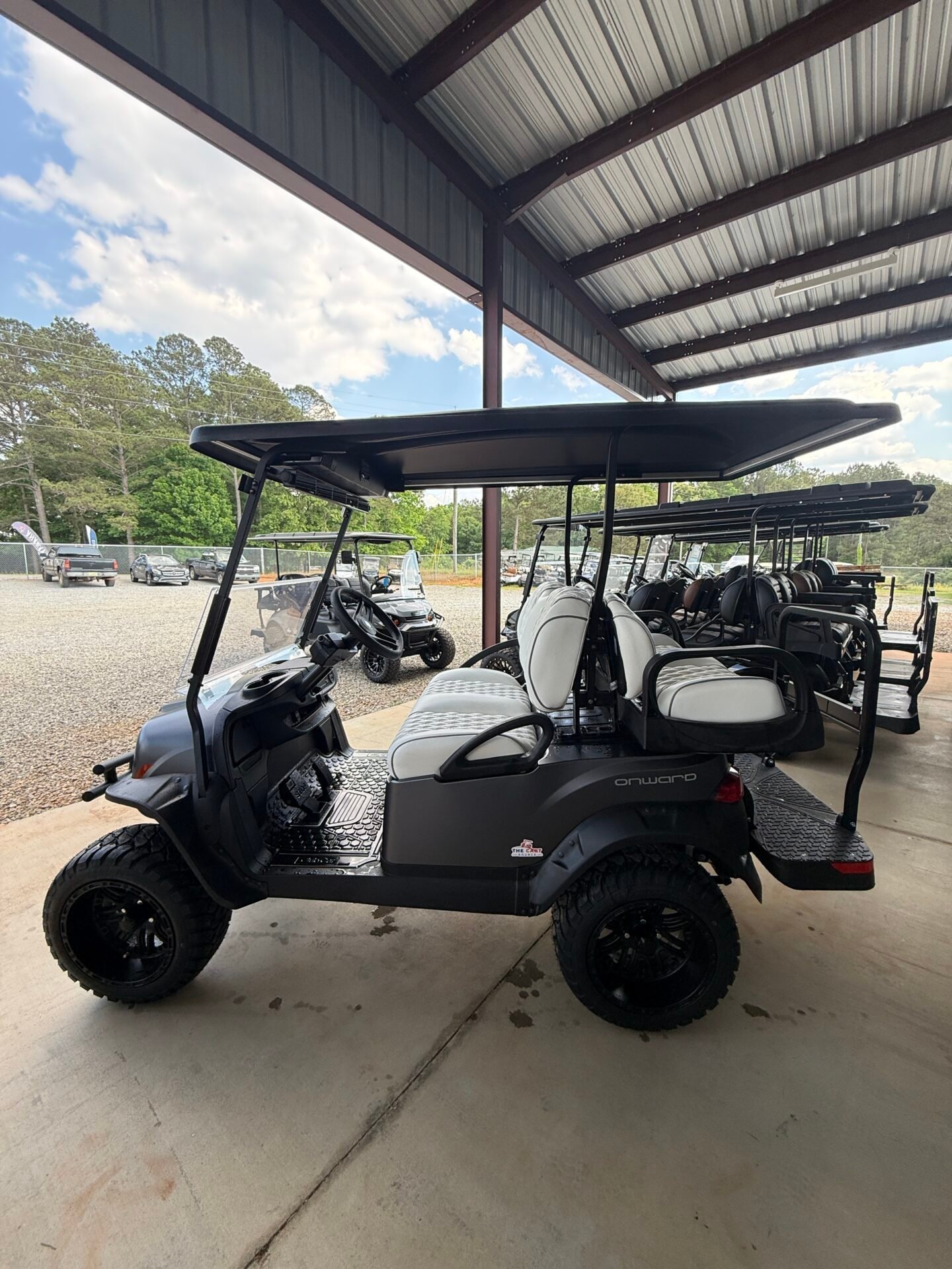 2027 Club Car Onward Lifted 4-Passenger Gas Premium | Matte Graphite - Image 7