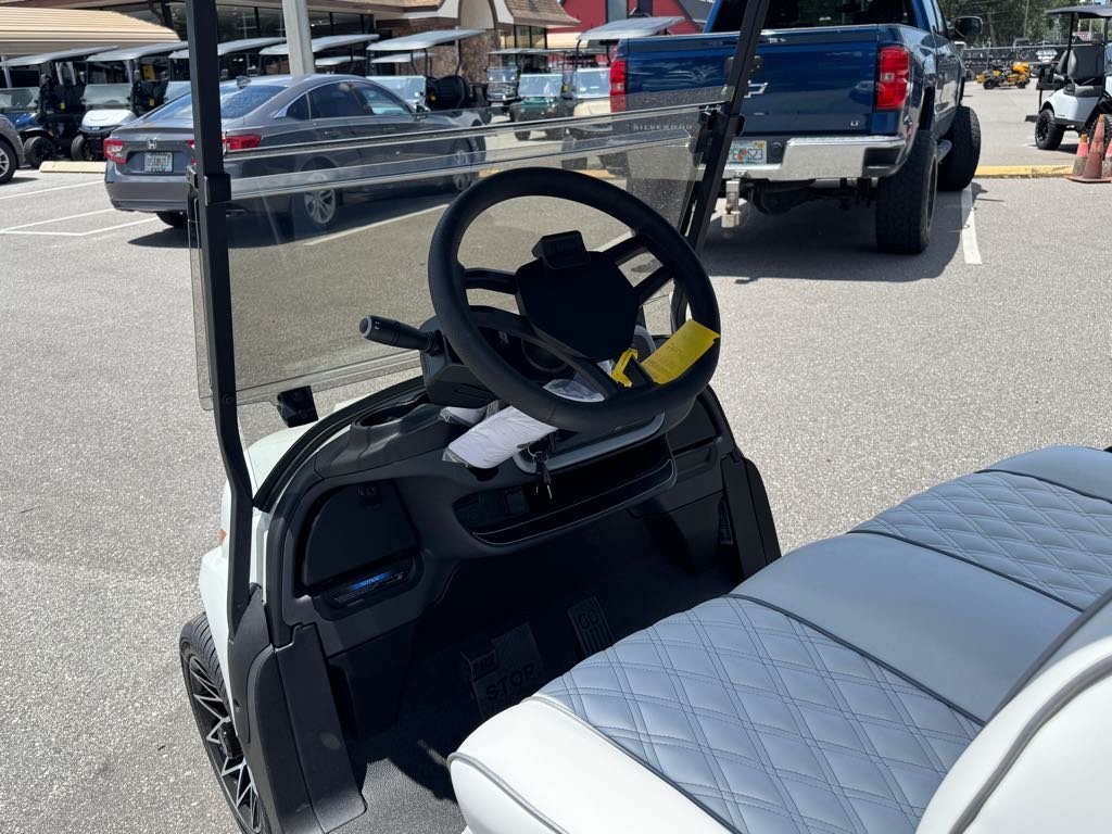 2027 Club Car Onward 2 Passenger XR Lithium Golf Cart - Image 6
