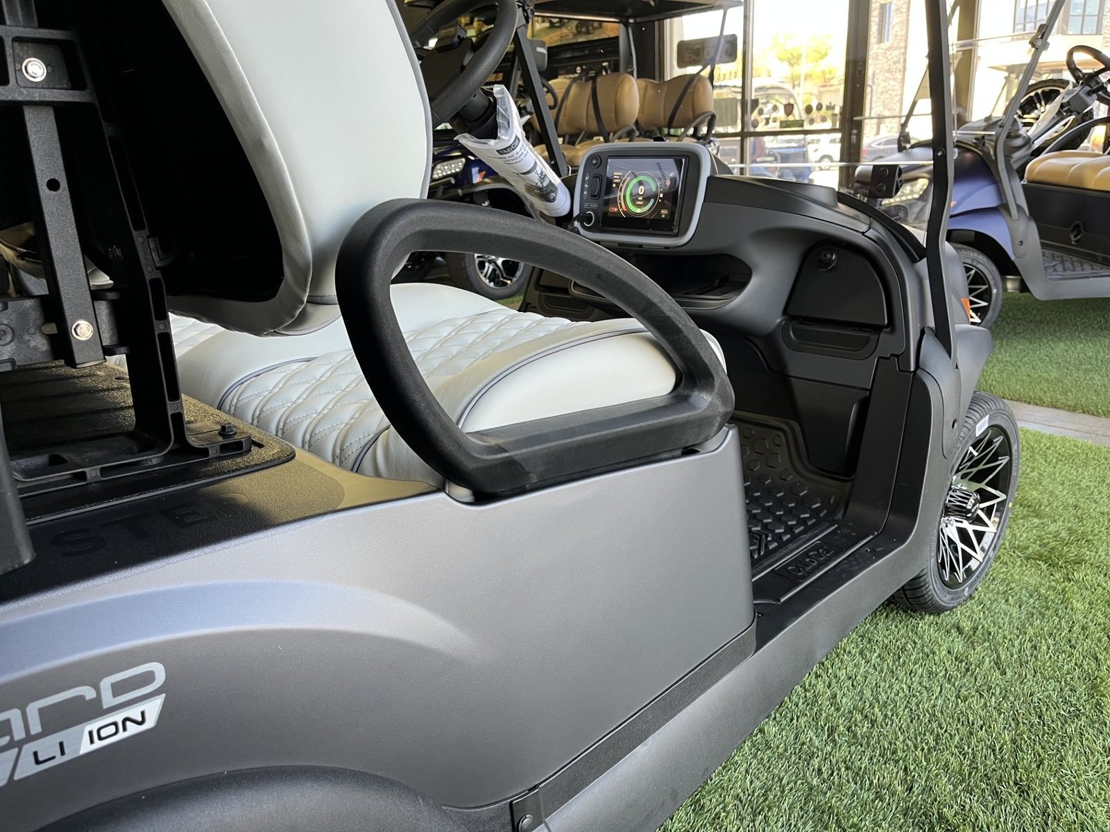 2027 Club Car Onward 4 Passenger HP Lithium Premium | Matte Graphite - Image 8