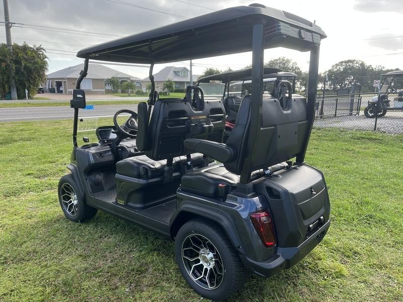 2025 Evolution D5 Ranger 4 Arctic Gray | Forward-Facing 4-Seater Cart - Image 2