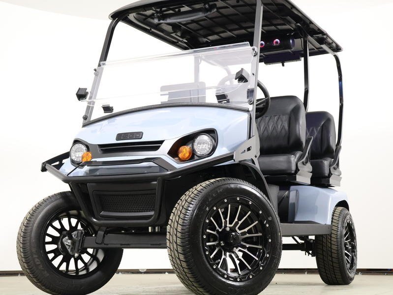 2026 E-Z-GO® Liberty Summit XTL ELiTE Lithium 4-Passenger Lifted Golf Cart - Image 5